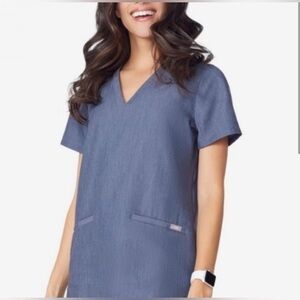 Figs Casma Three-Pocket Scrub Top - Heather Denim
